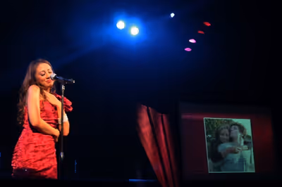 Stephanie Reese dedicates a song to her boyfriend John who passed away Photo